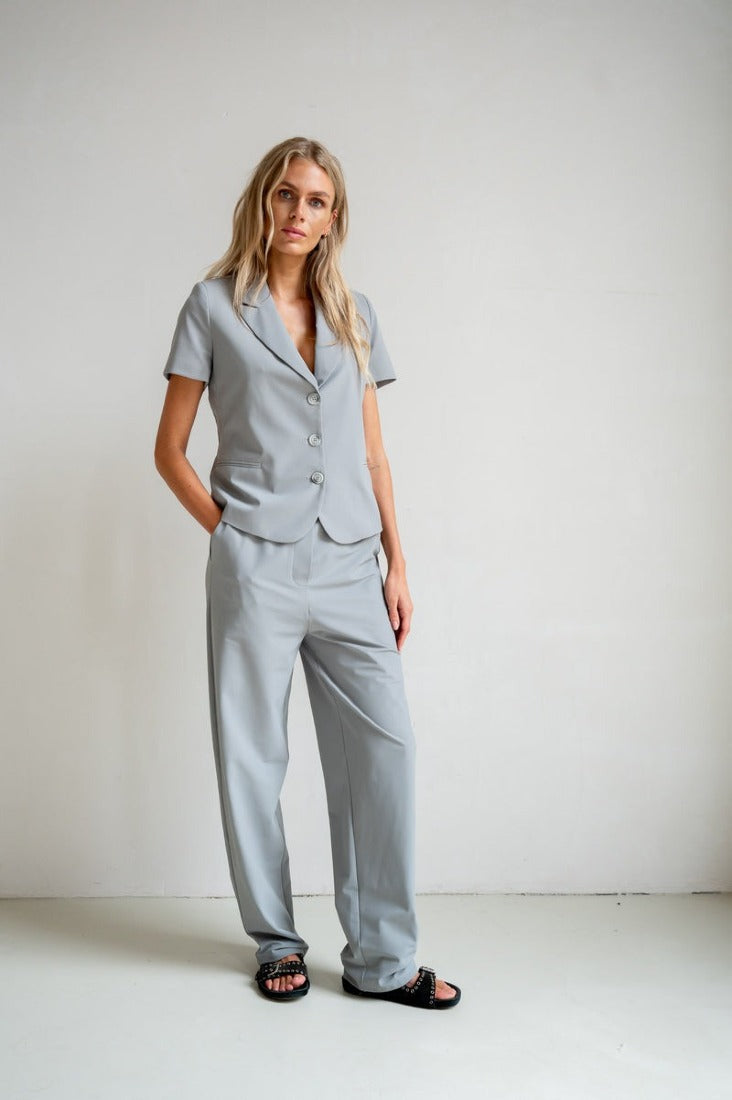 Penn & Ink Blazer Monument