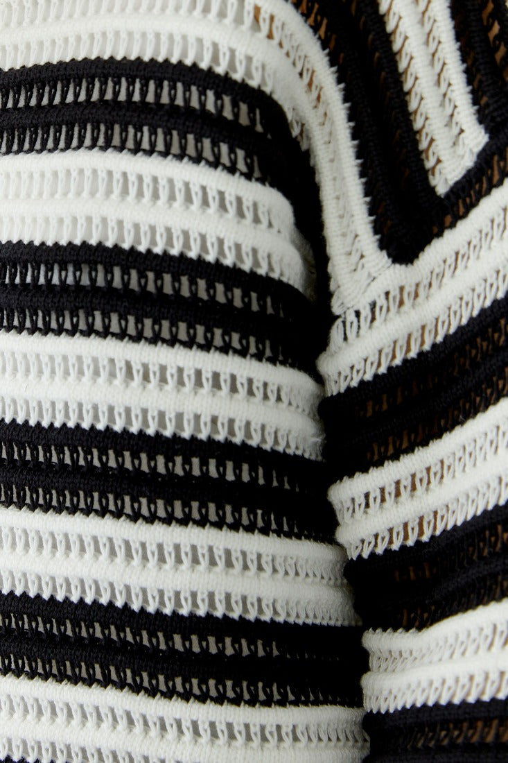 Strickpullover in Häkeloptik