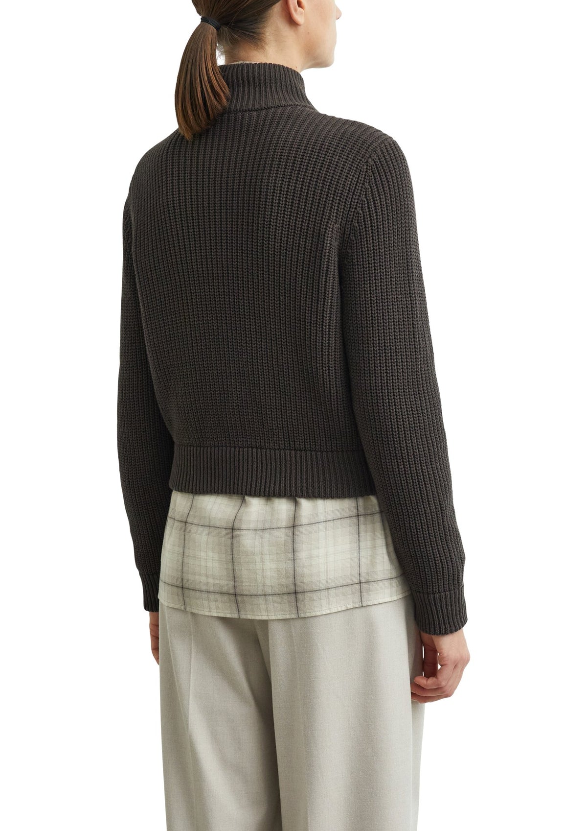 Strickjacke mit Stehkragen