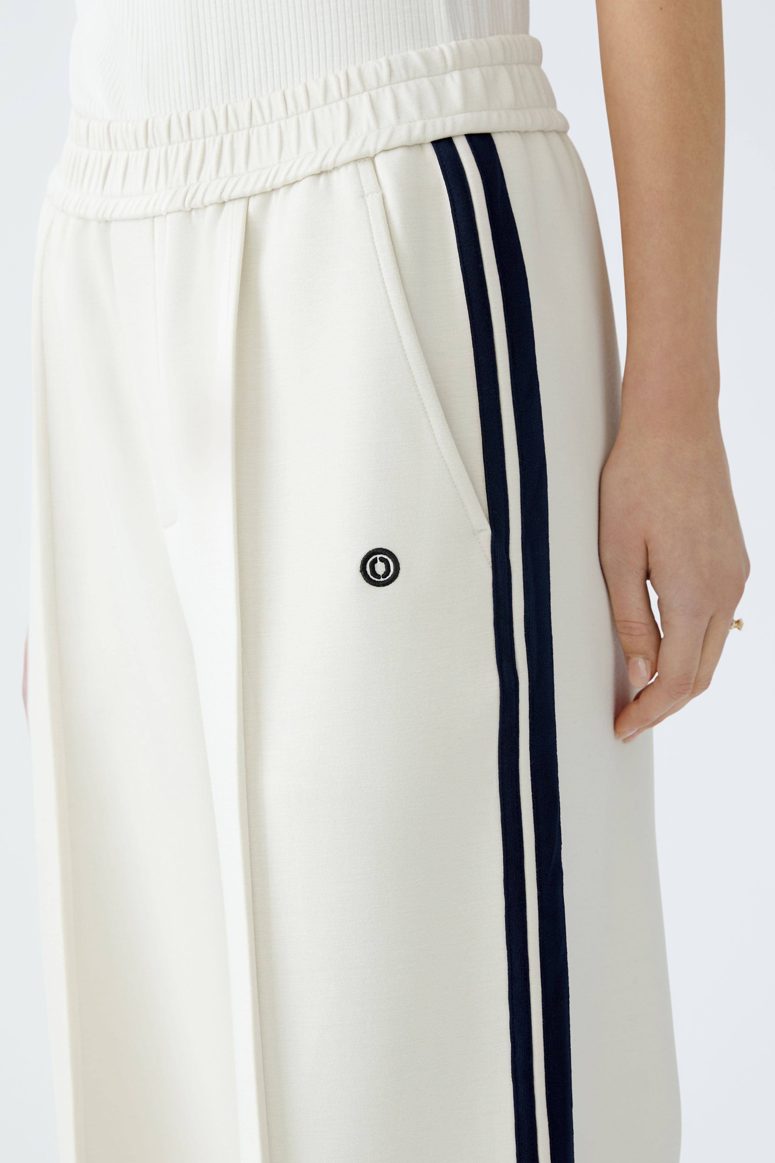 Schlupfhose mit Streifen