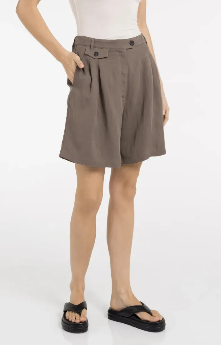 Bermudashorts aus Webstoff