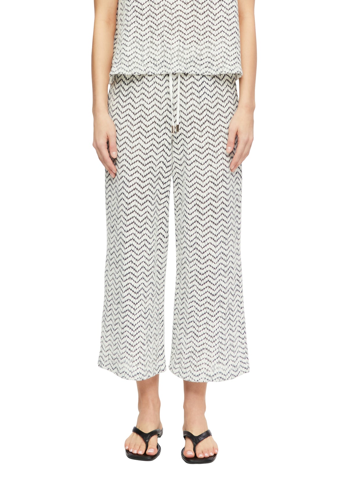 Hose mit Strickmuster
