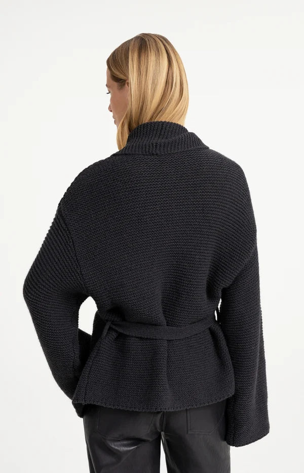 Strick-Cardigan in Wickeloptik
