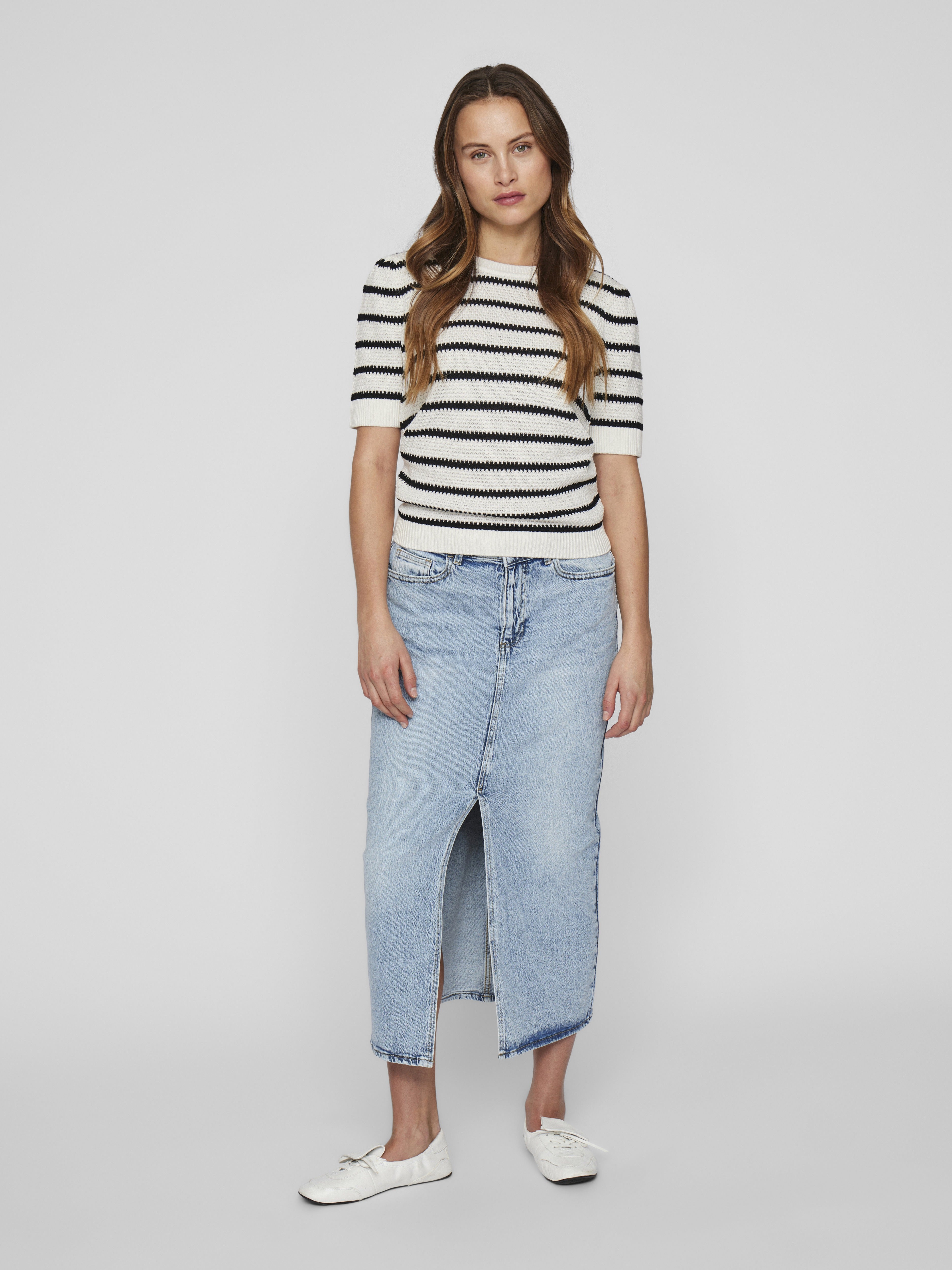 VILA T-Shirts White Alyssum/W. Navy Blazer