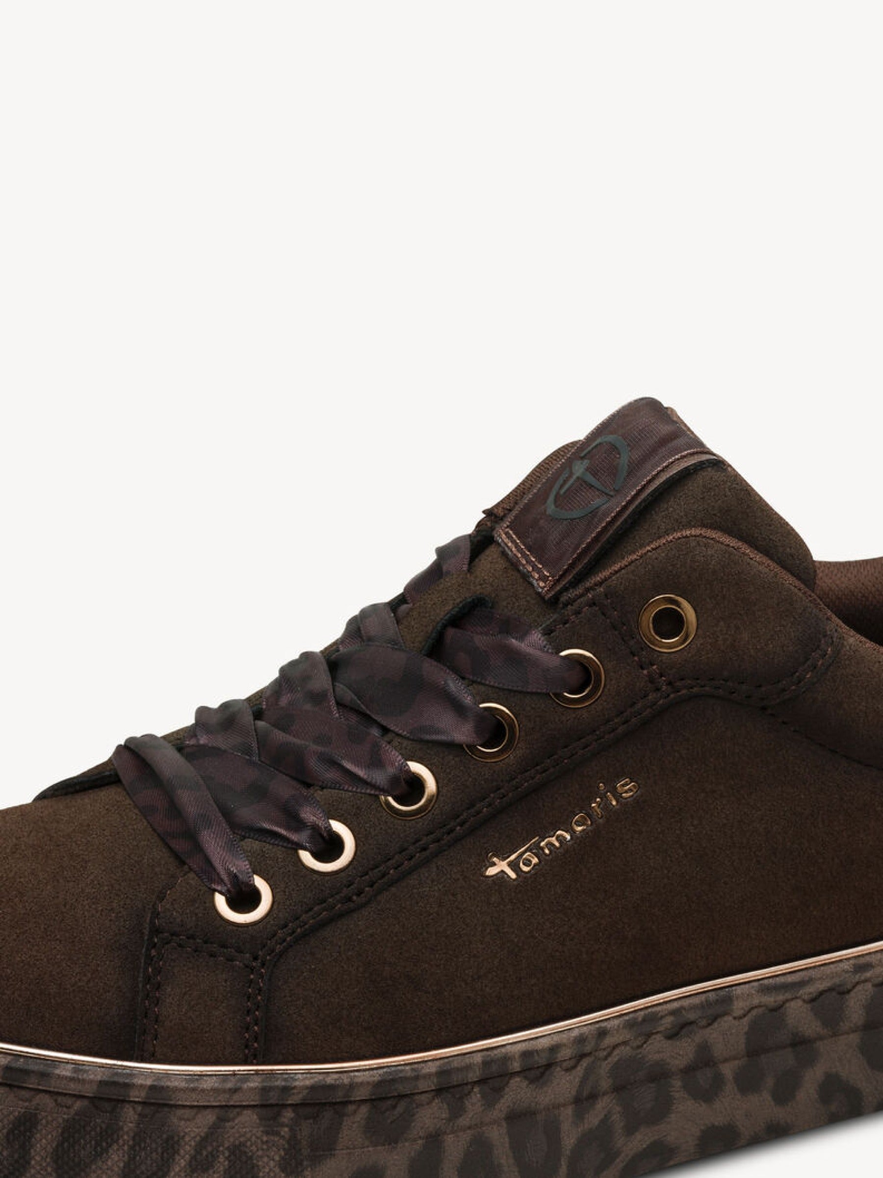 Leder Sneaker mit Leo-Print Sohle