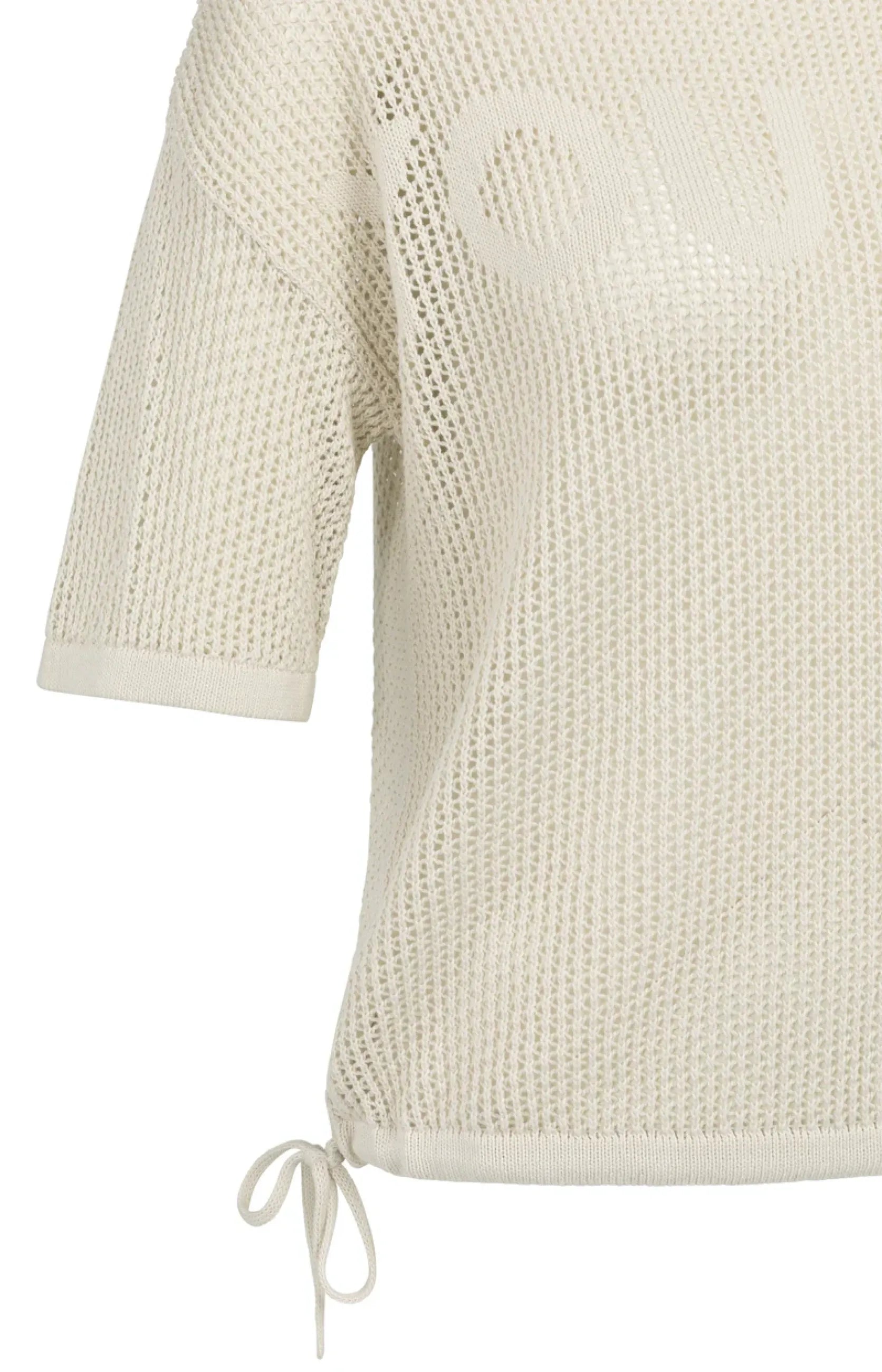 Grobmaschiger Pullover mit Aufschrift