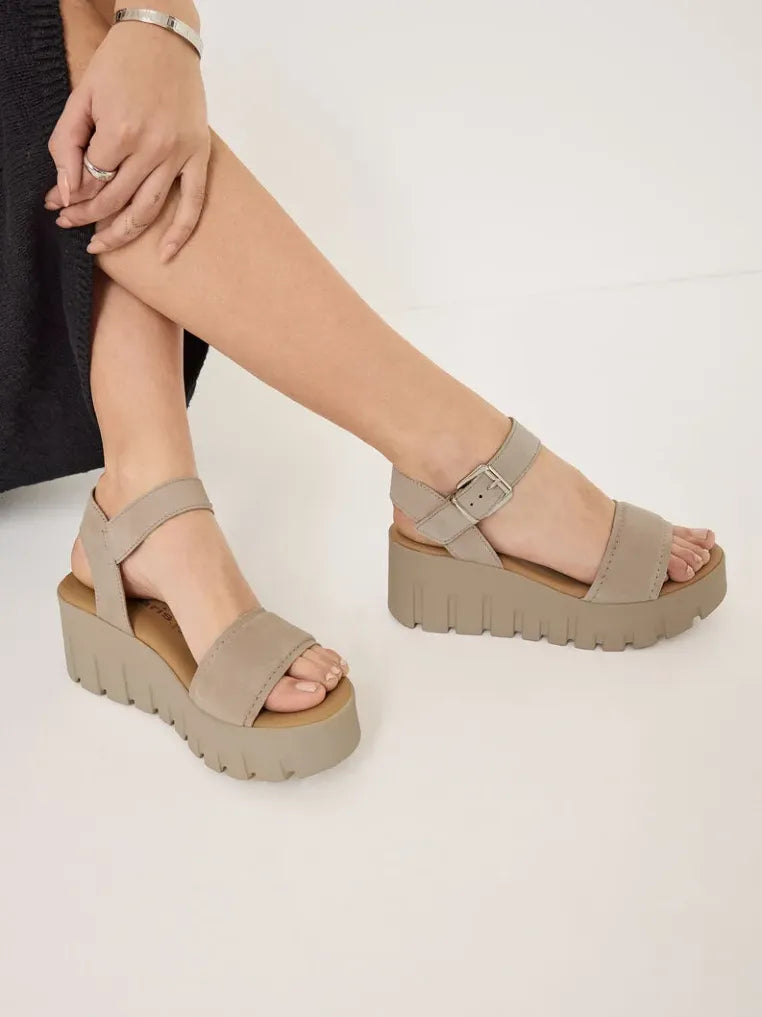 Tamaris Schuhe Taupe Suede