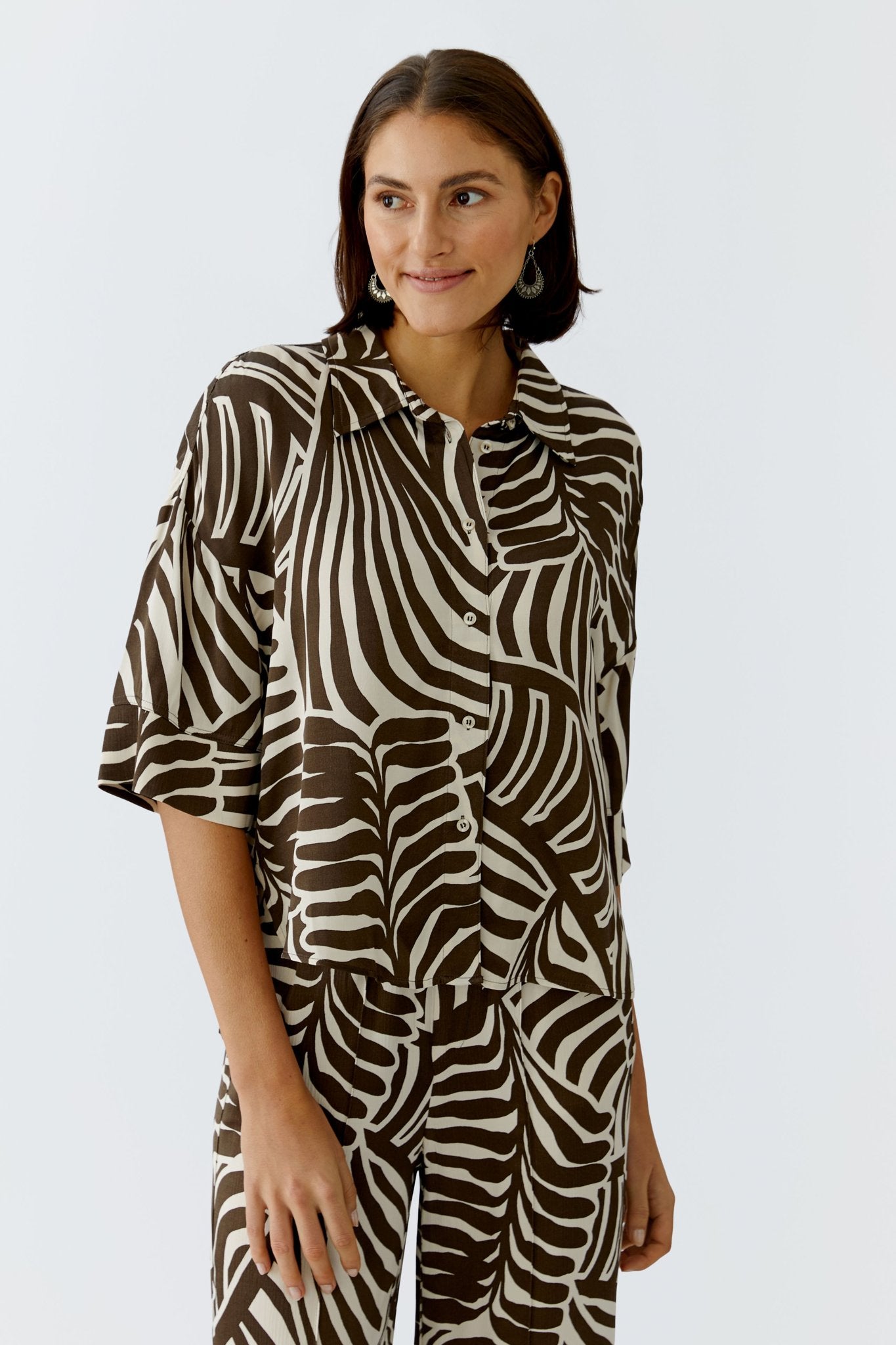 Bluse mit Blätterdruck