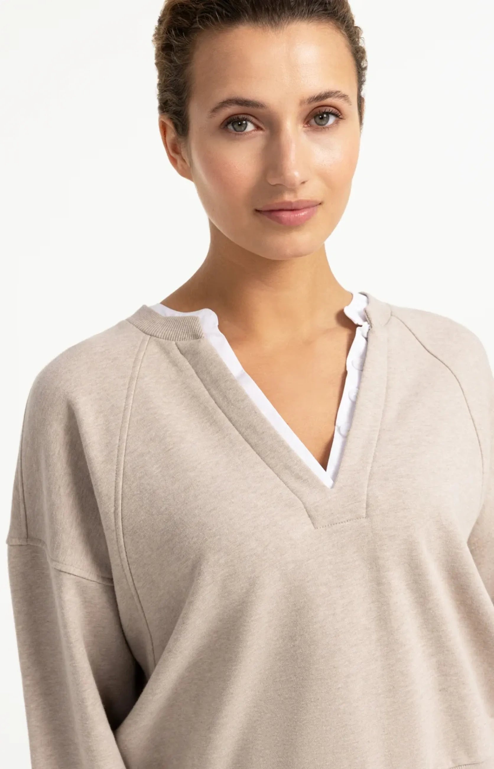 Sweatshirt mit V-Ausschnitt und Webkragen