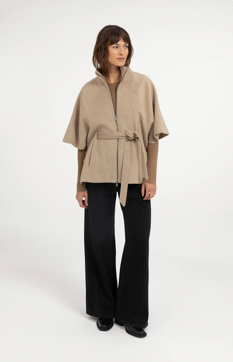 Ponchojacke mit Gürtel