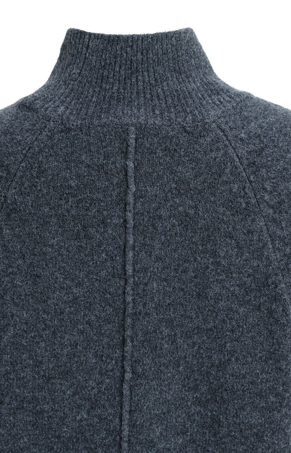 Pullover mit weiten Ärmeln und hohem Kragen