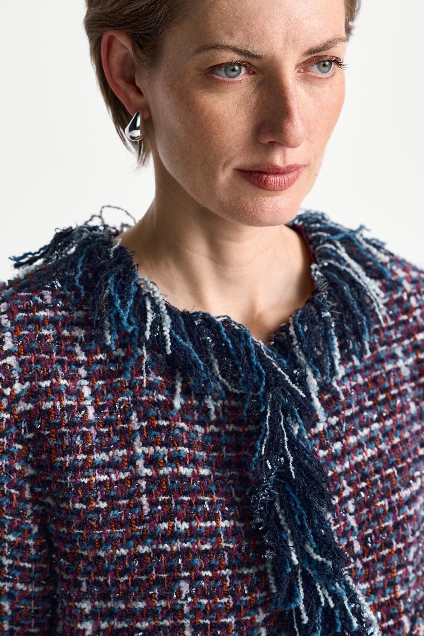 Bouclé Jacke mit Fransen