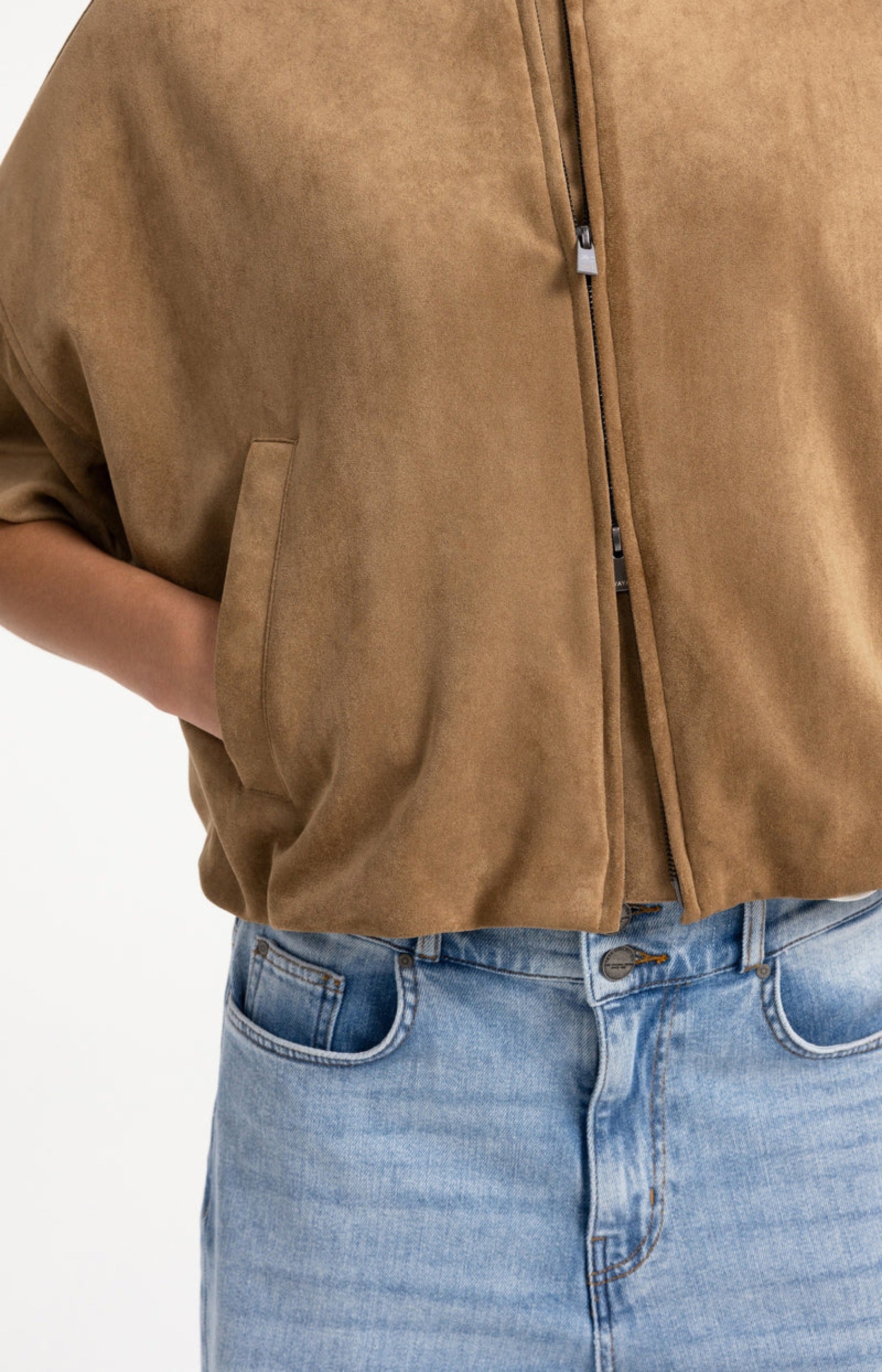 Kurzärmelige Oversize-Jacke aus Velourslederimitat
