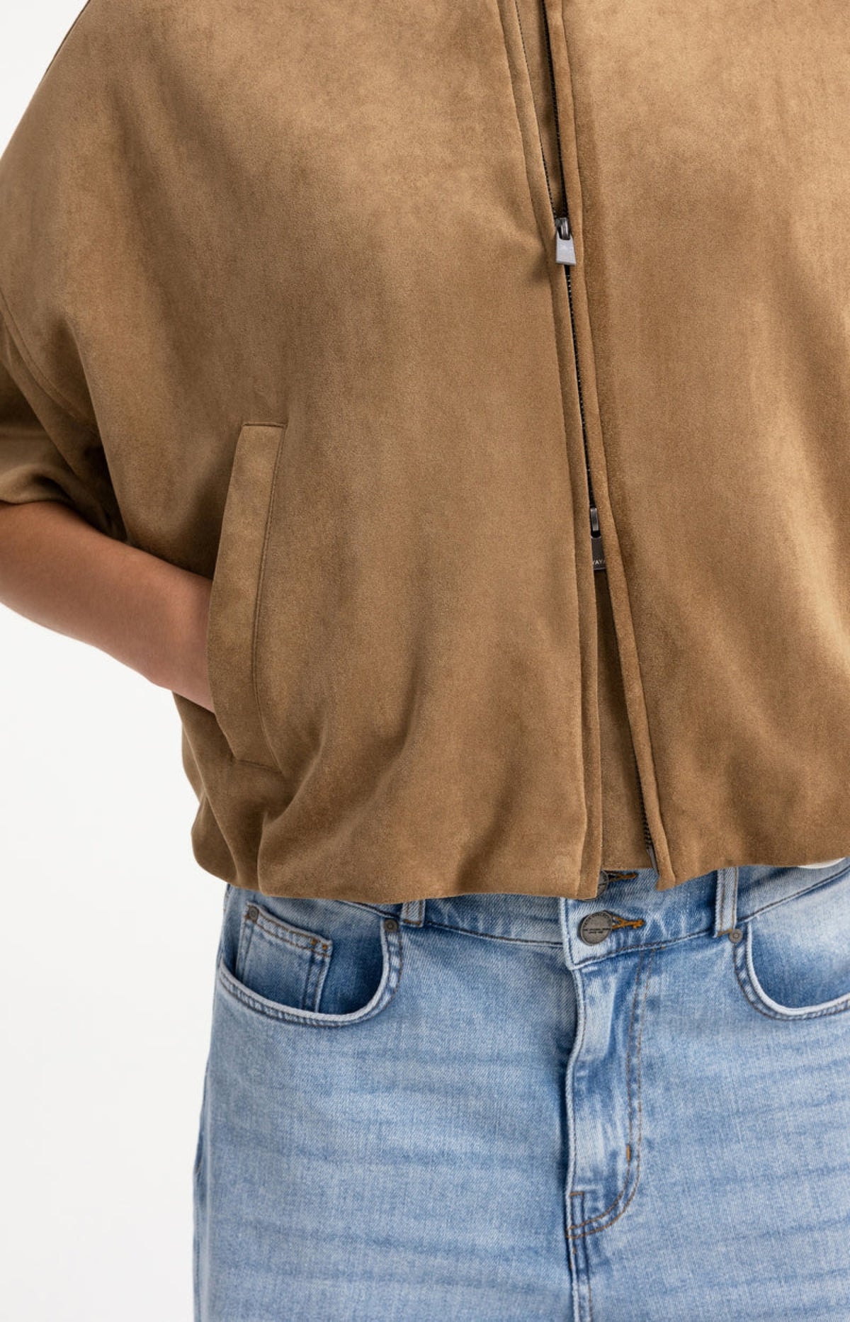 Kurzärmelige Oversize-Jacke aus Velourslederimitat