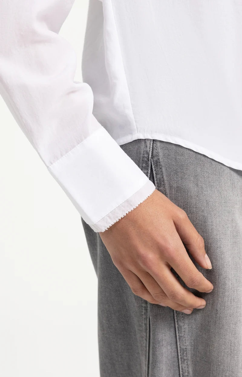 Langarmbluse mit Kragendetail