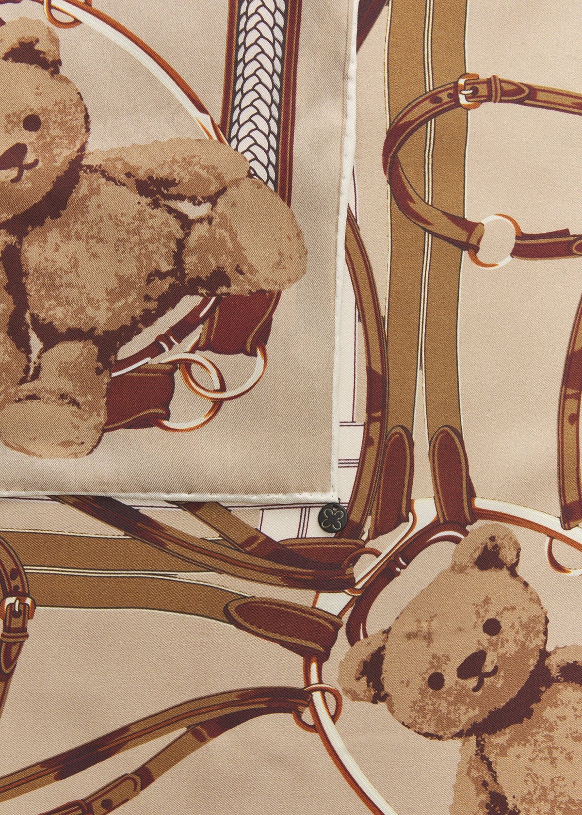 Nicki-Tuch mit Teddy-Motiven