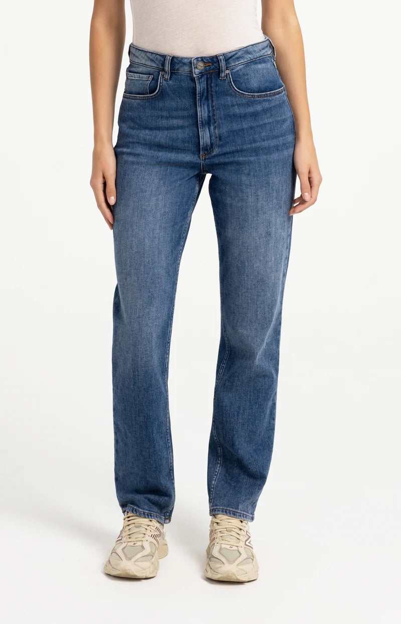 Slim Fit-Jeans mit geradem Bein