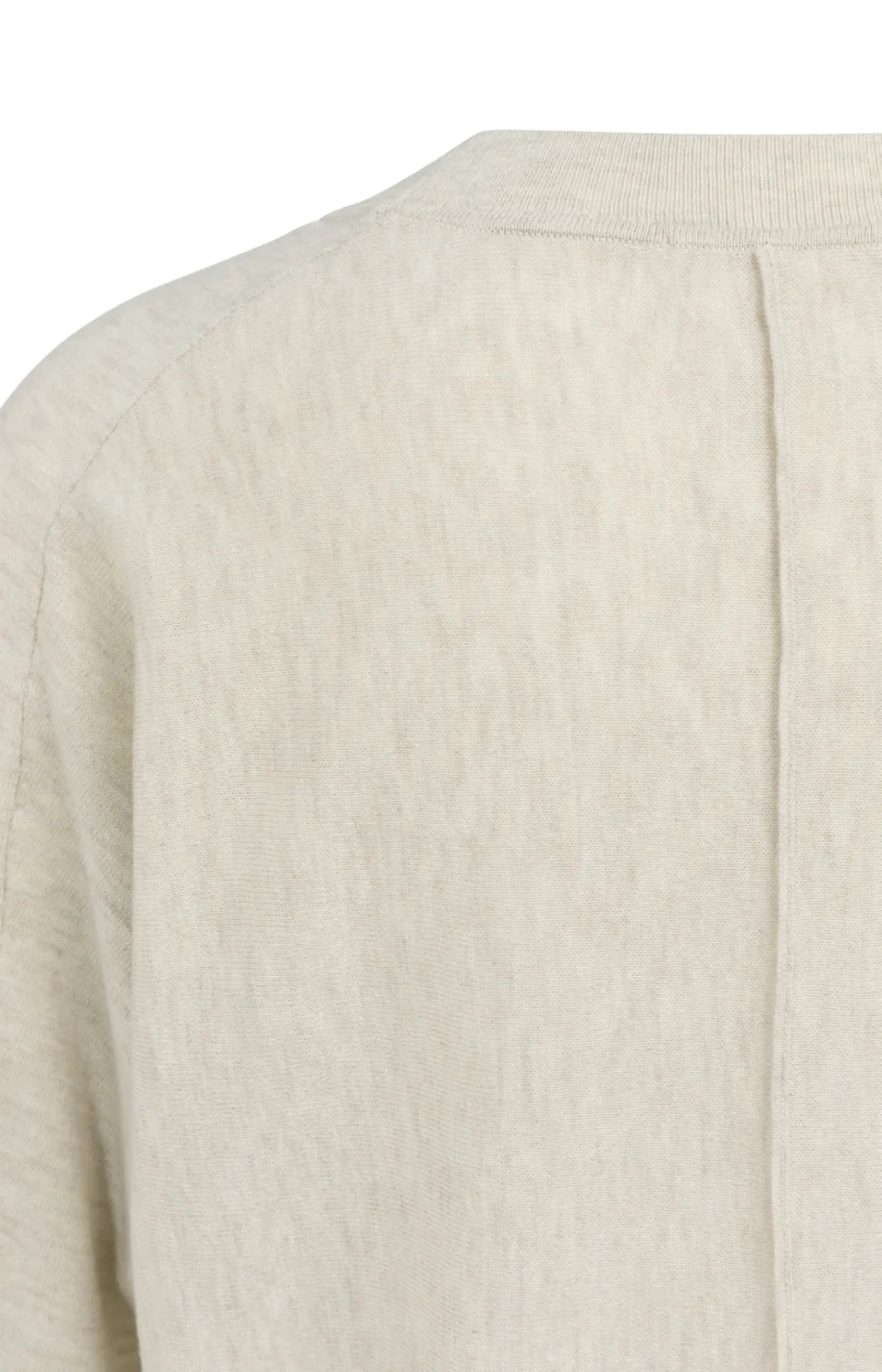 Pullover mit sichtbaren Nähten