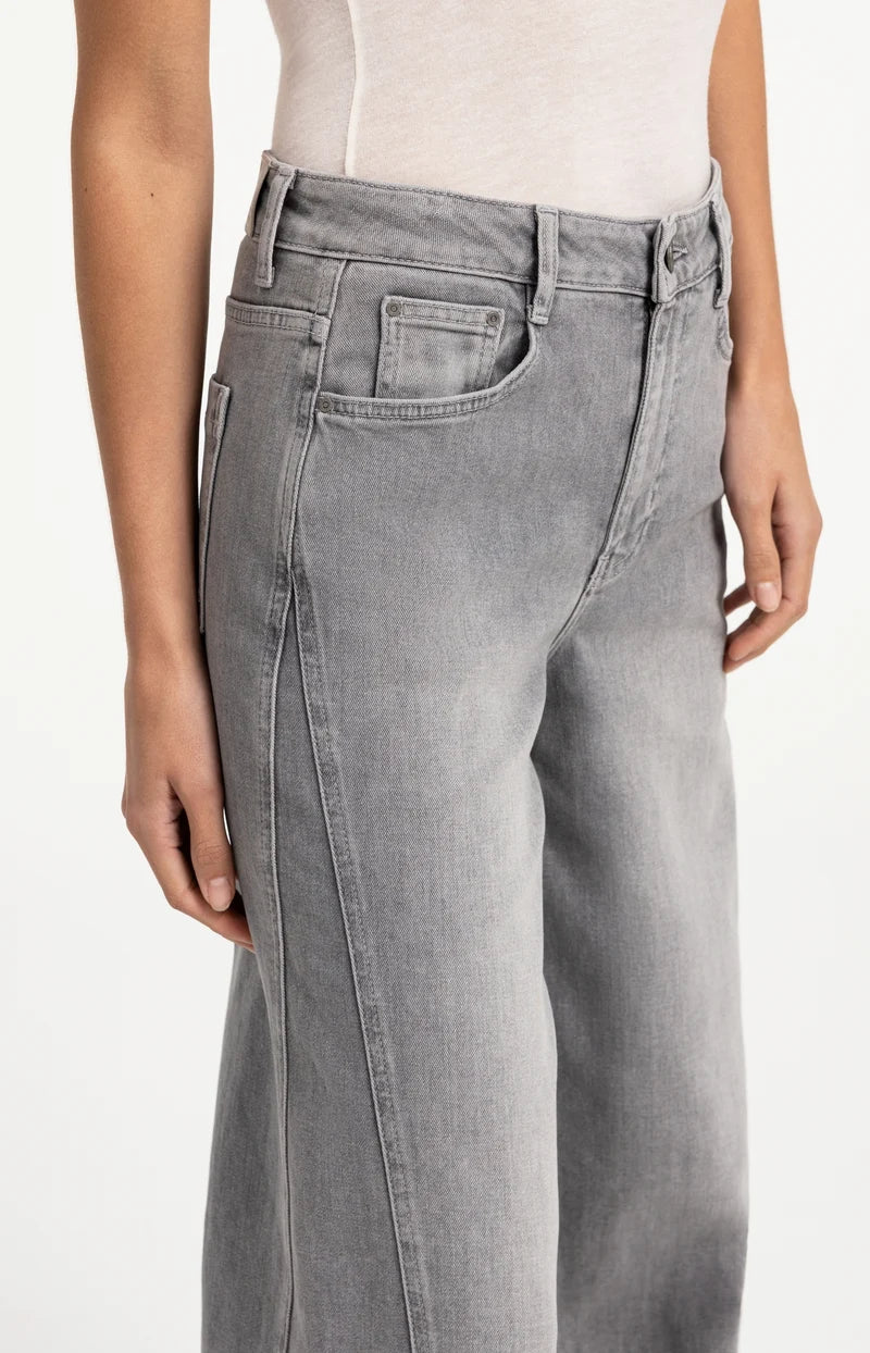 Jeans mit weitem Bein