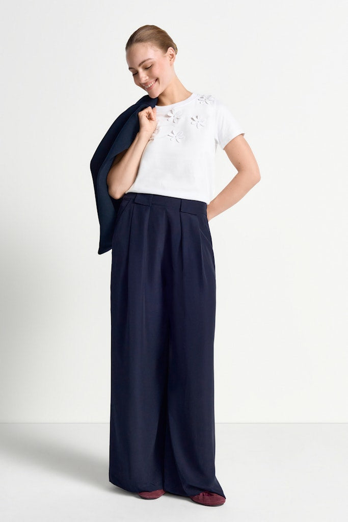 Rich & Royal T-Shirts