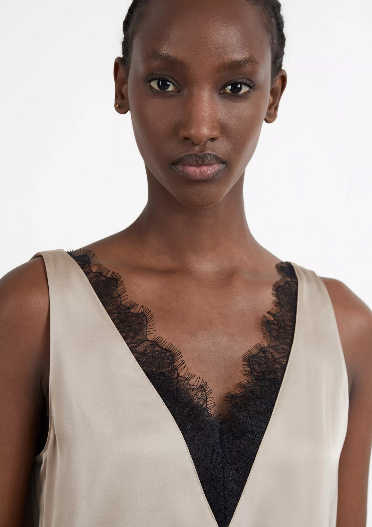 Satin Top mit Spitze