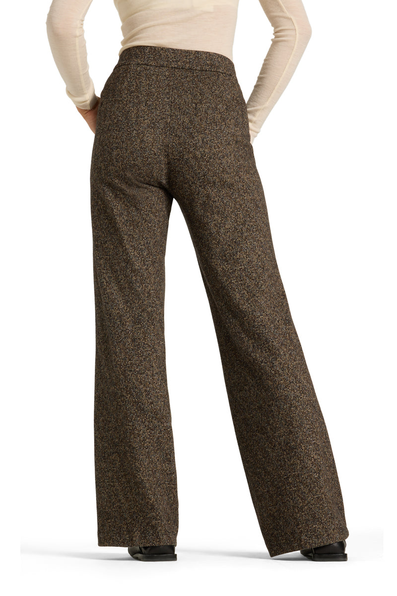 Hose Ava utility