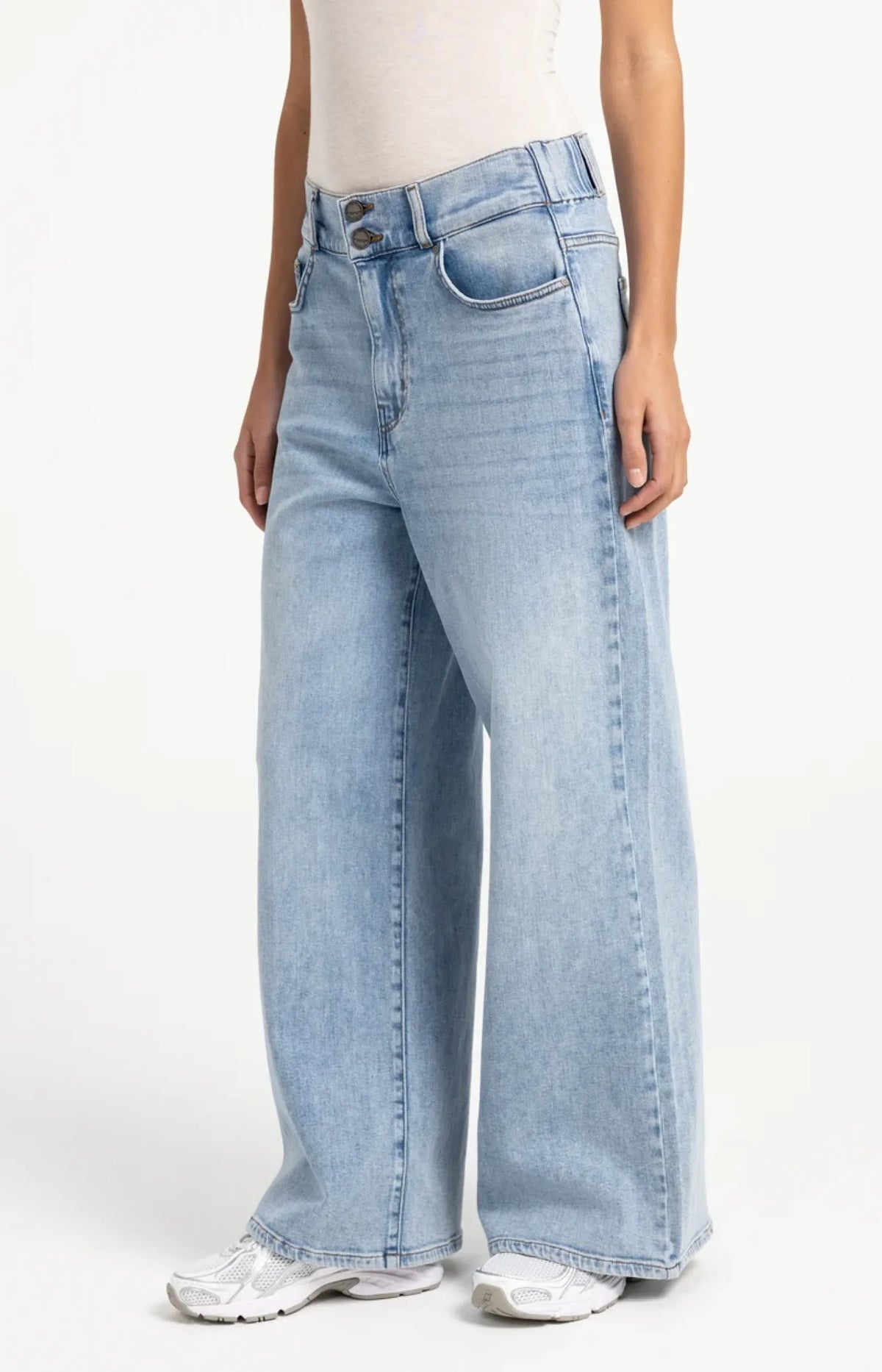 Jeans mit weitem Bein und markantem Bund