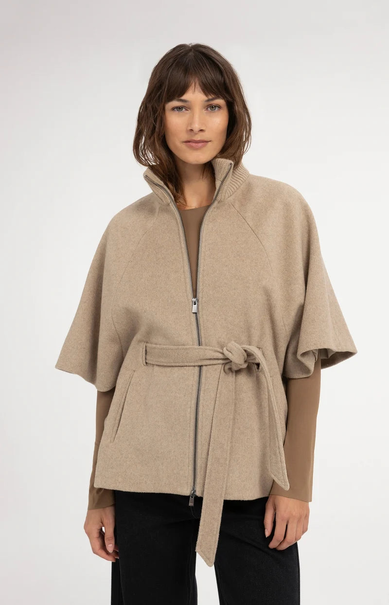 Ponchojacke mit Gürtel