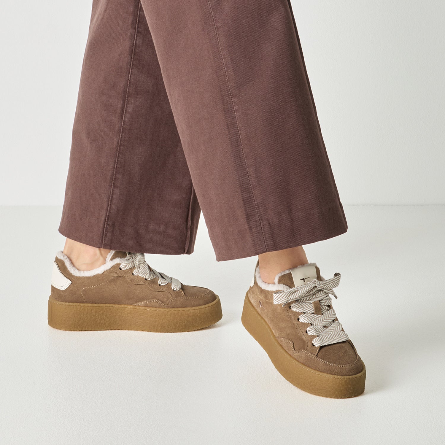 Leder Sneaker mit Teddyfell