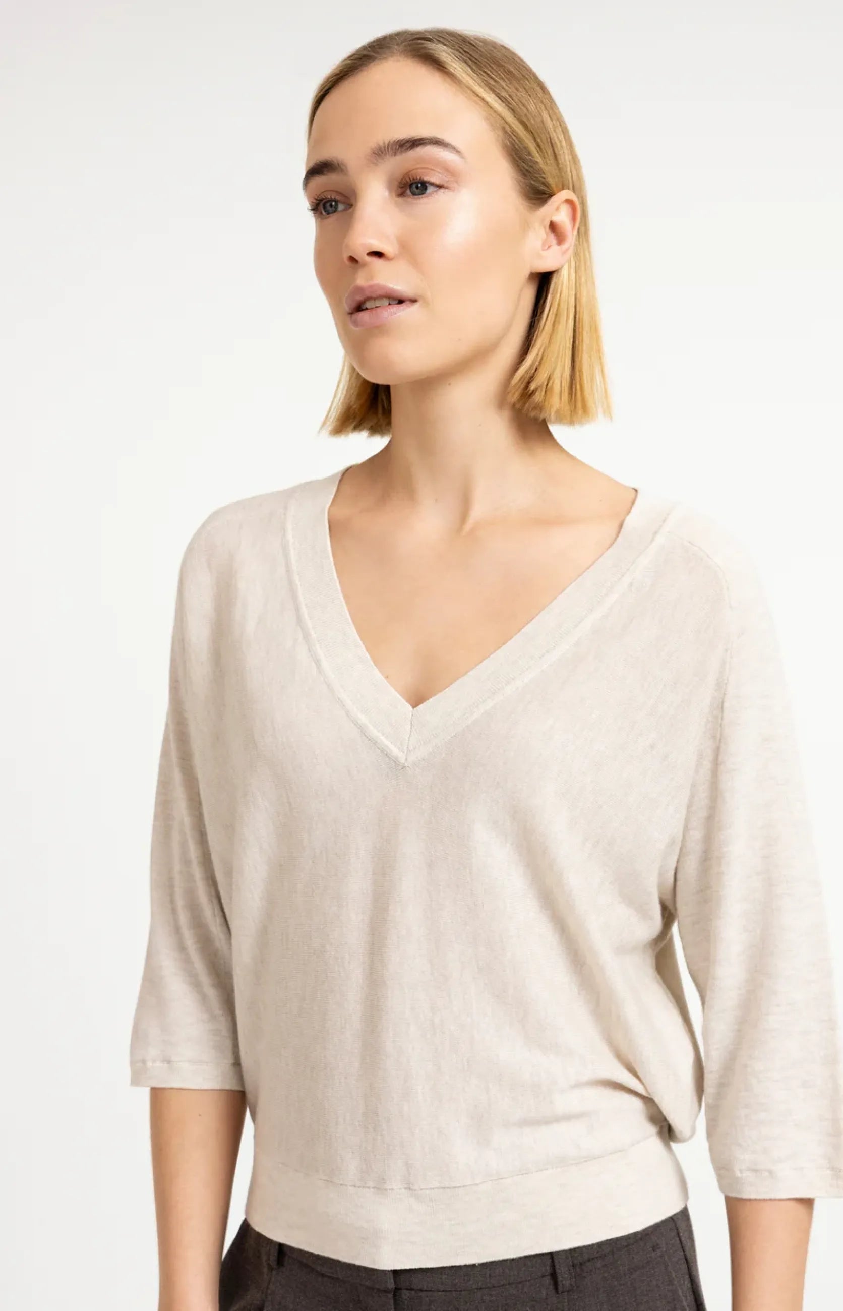 Pullover mit sichtbaren Nähten