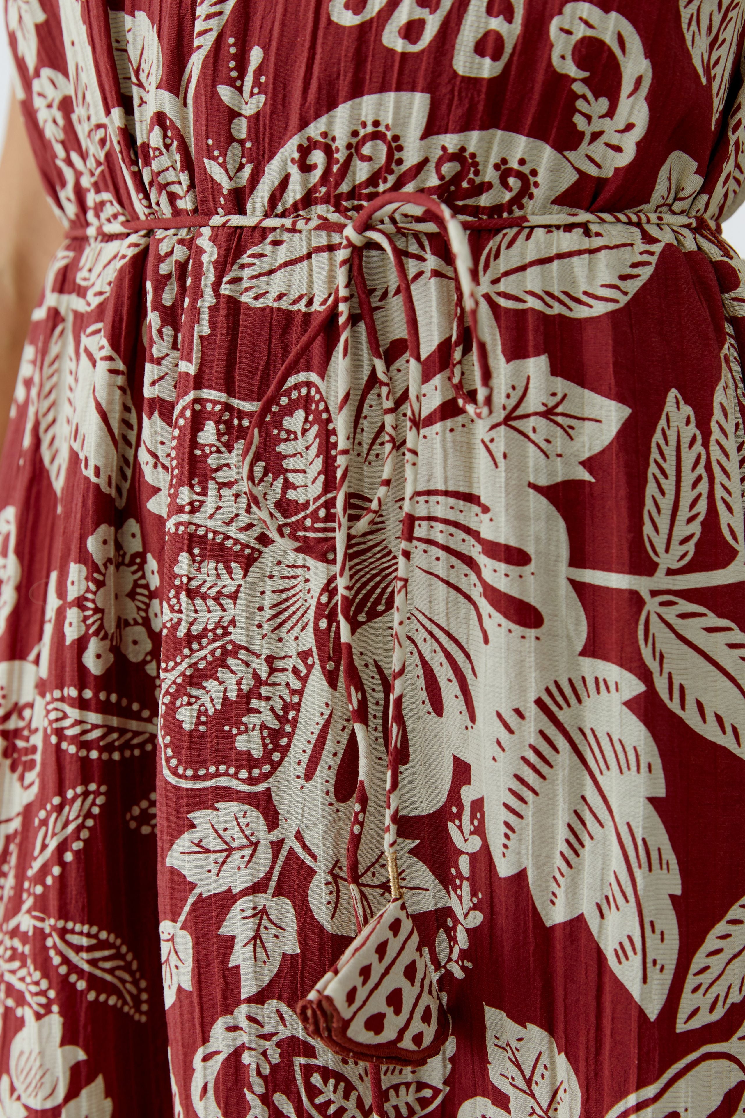 Oui Kleider Red White