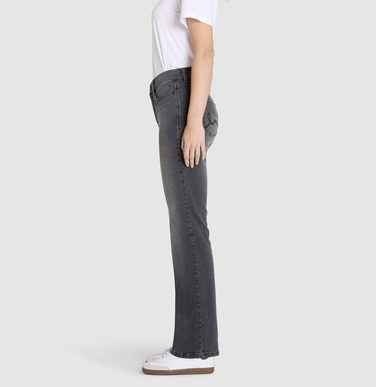 MAC Flared Leg Authentic Carbon Wash