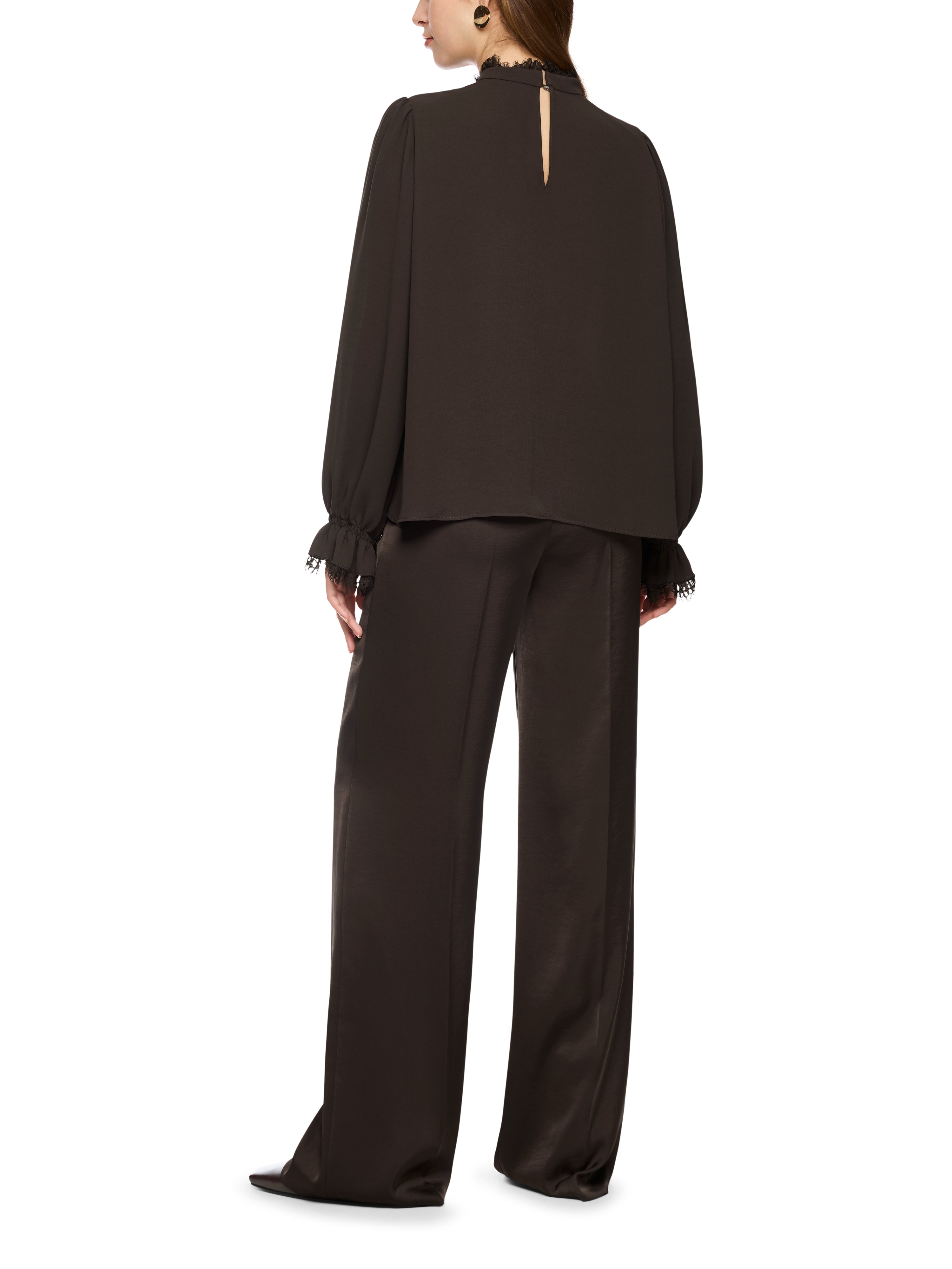 Fließende Bluse mit Spitze