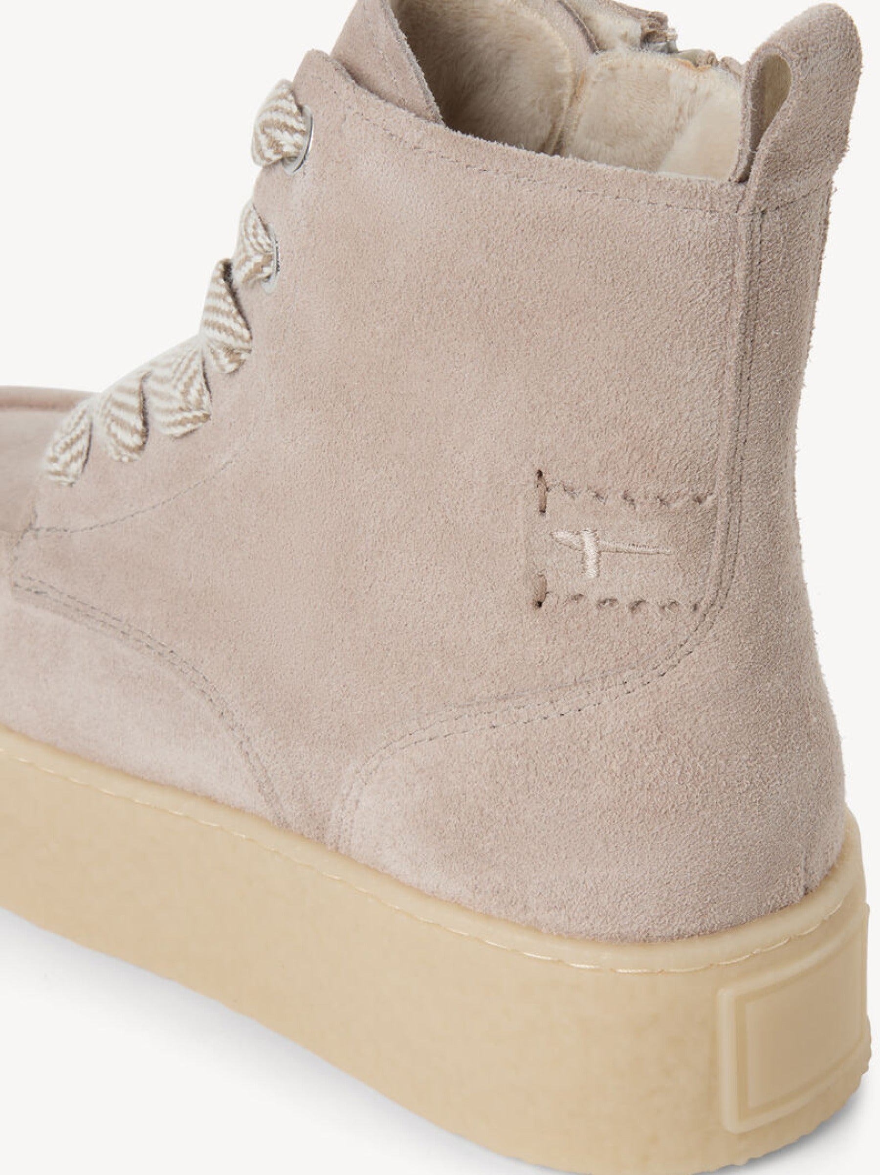 Lace Boot aus Veloursleder