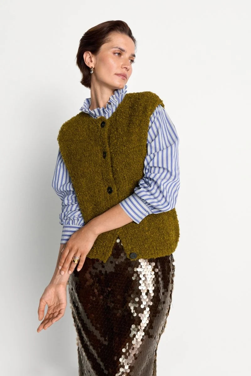 Bouclé-Strickweste mit Knopfleiste