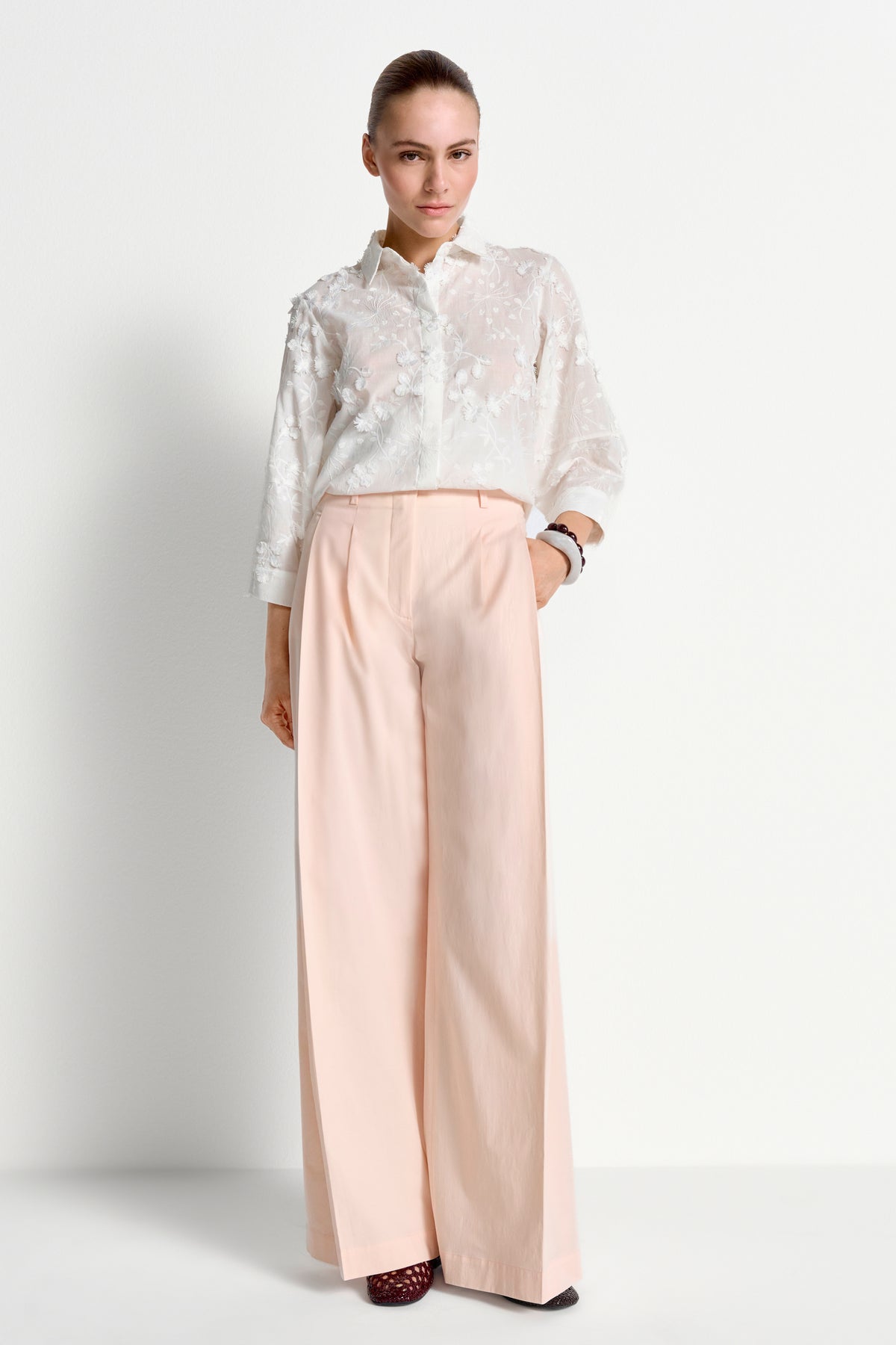 Bluse mit 3D-Stickerei