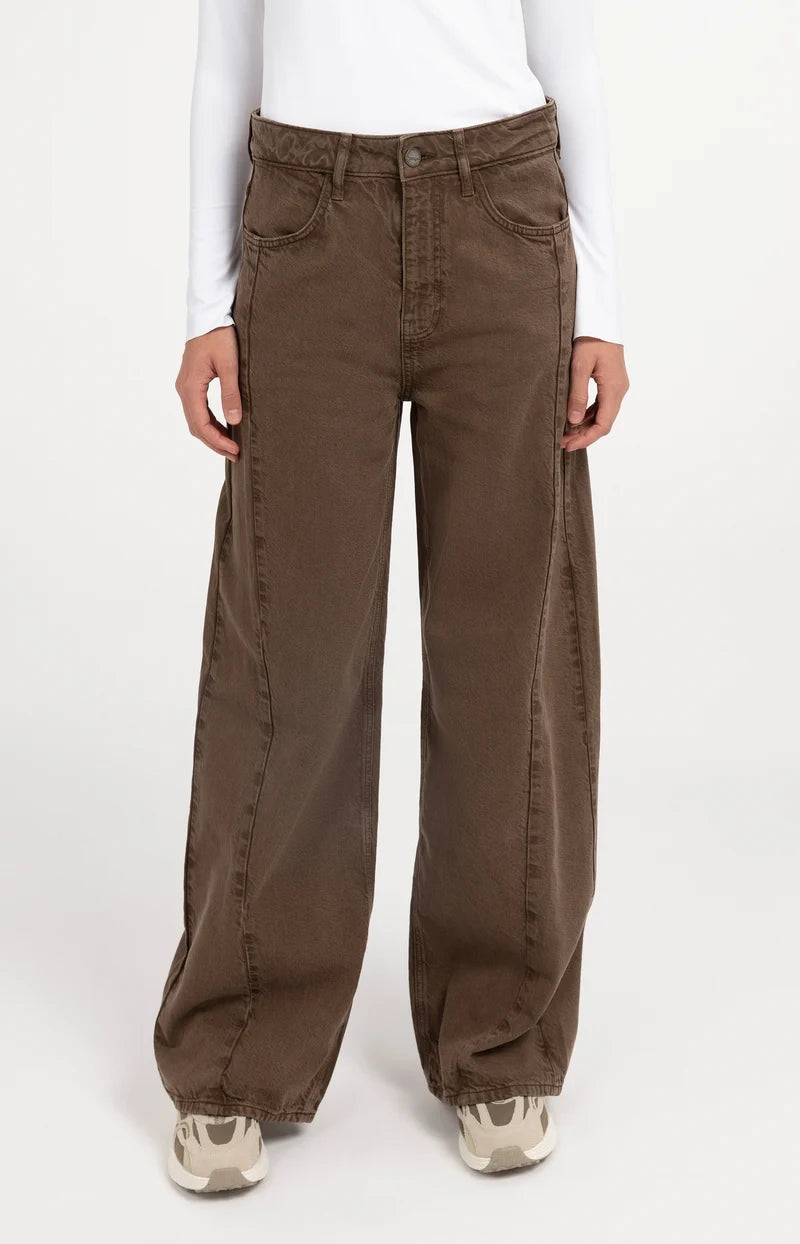 Jeans mit weitem Bein