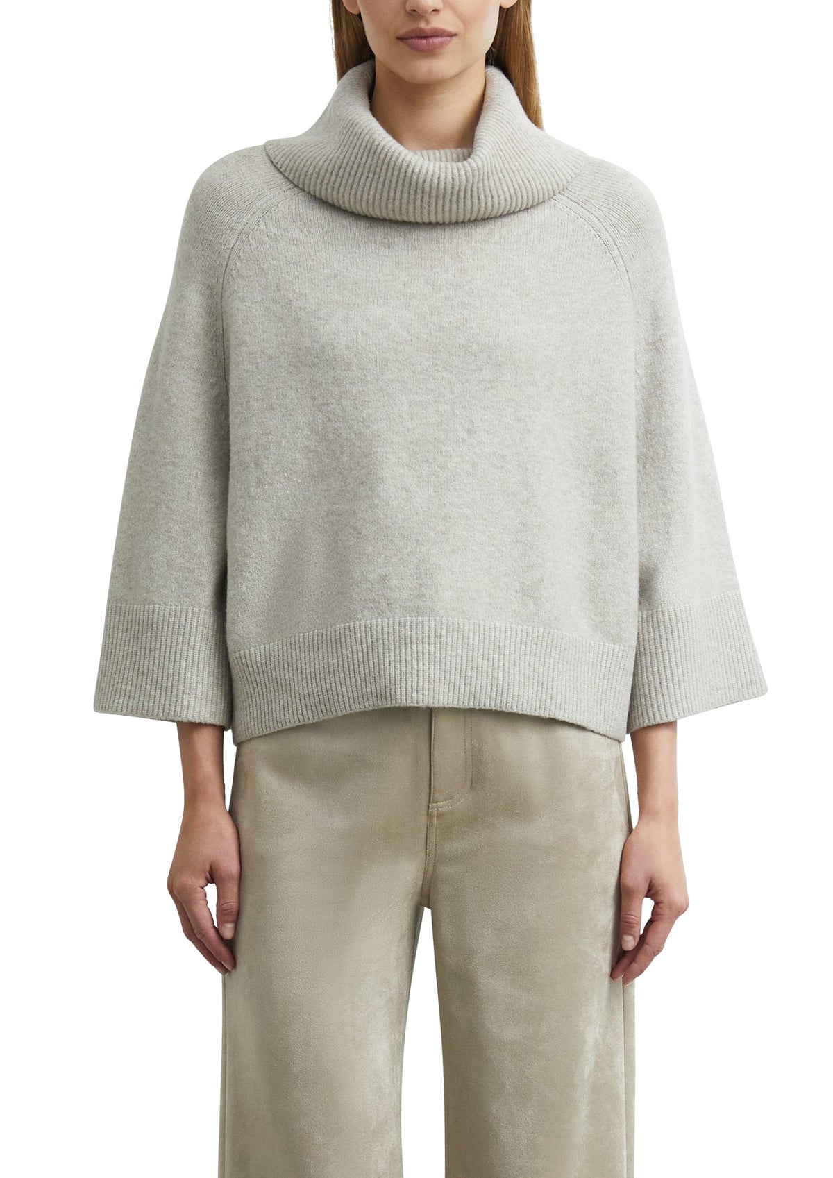 Strickpullover mit weitem Kragen