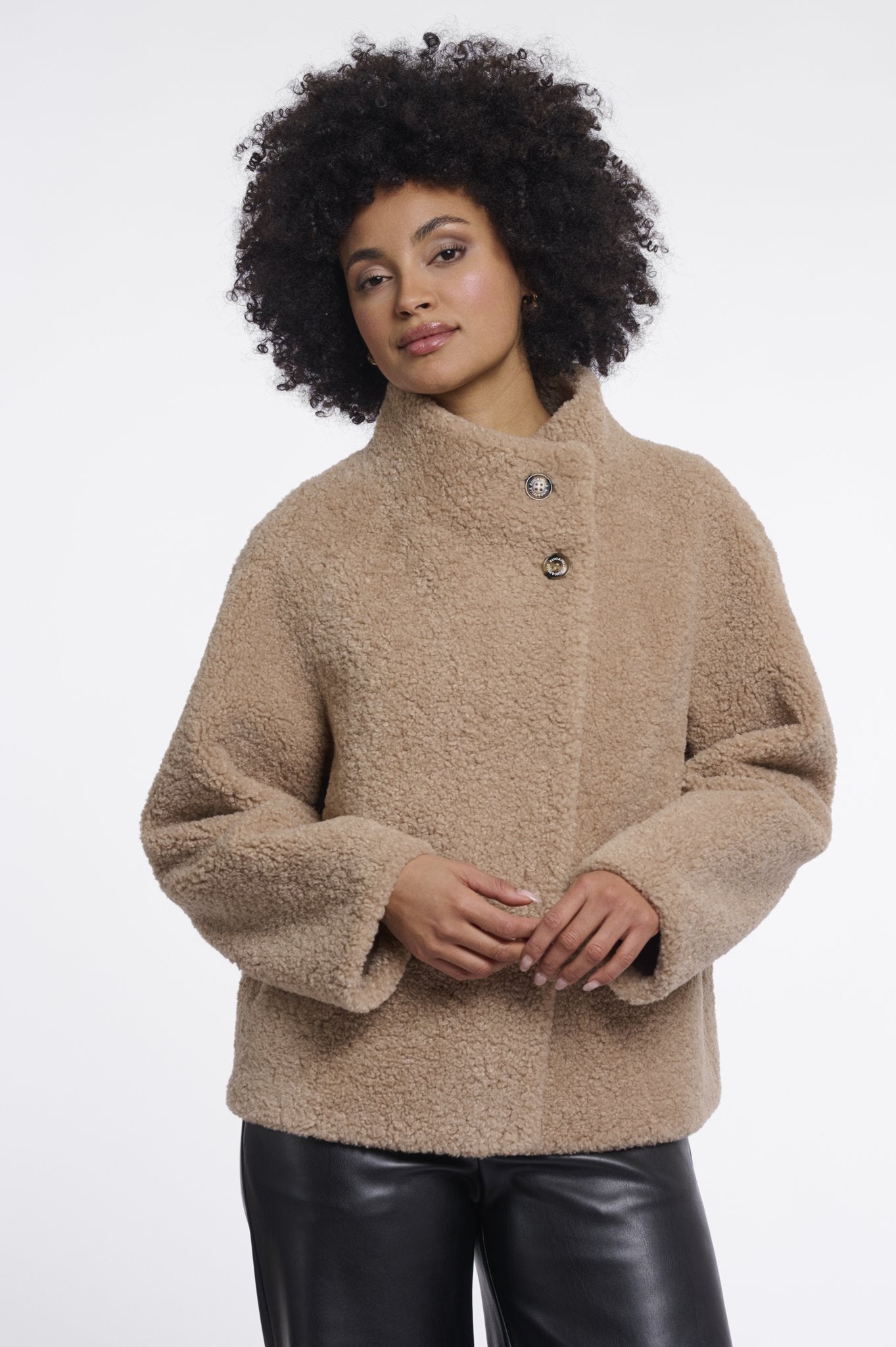 Teddyjacke Denu