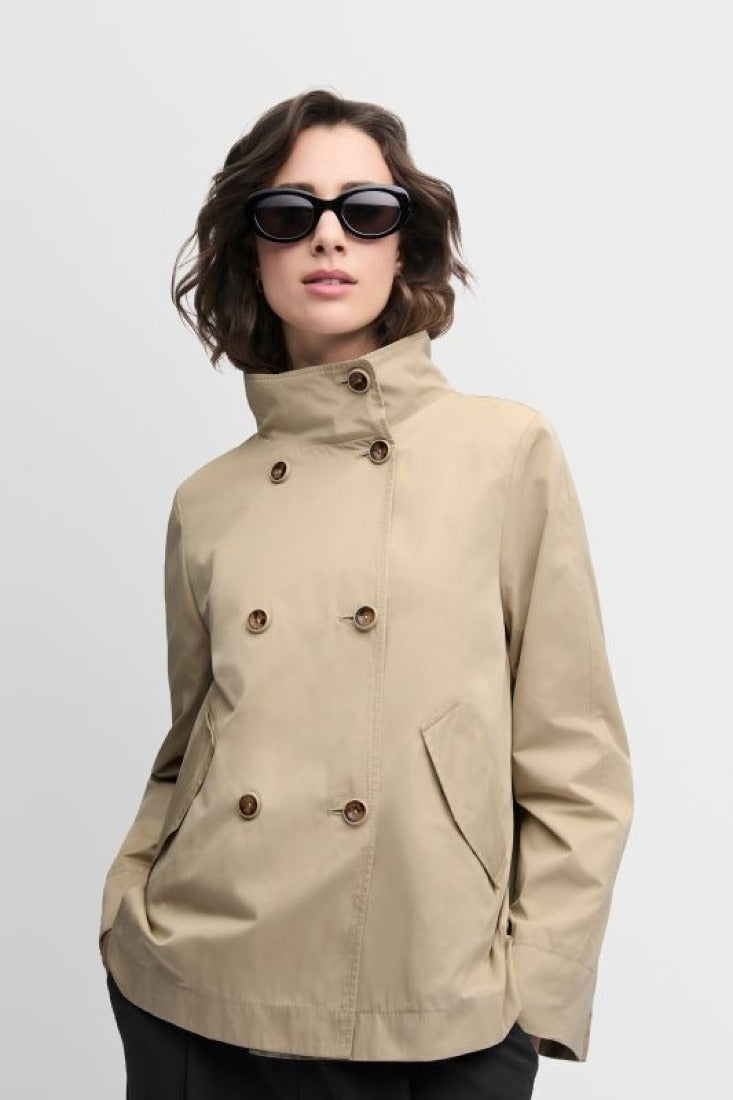 Cinque Trenchcoats