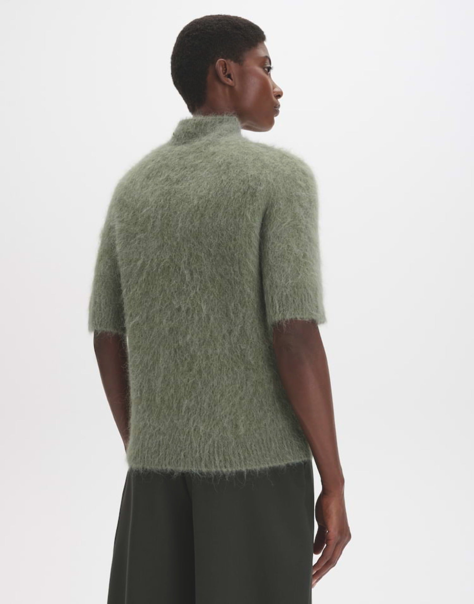 Boxy Strickshirt aus flauschigem Effektgarn