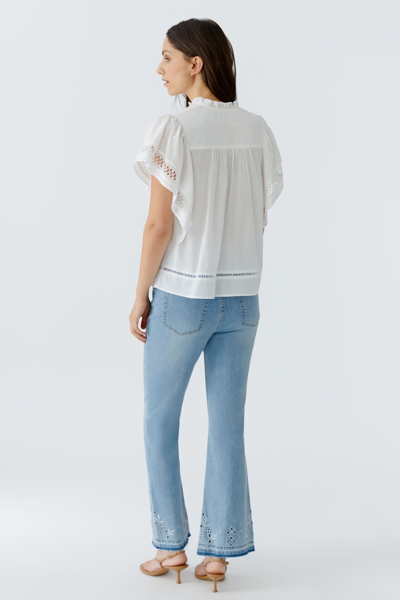 Bluse mit Lochspitze
