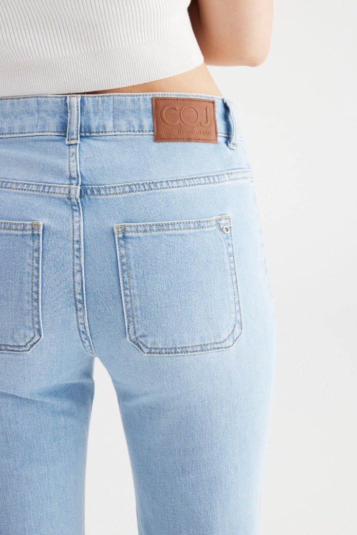 Flared Leg Jeans Diana