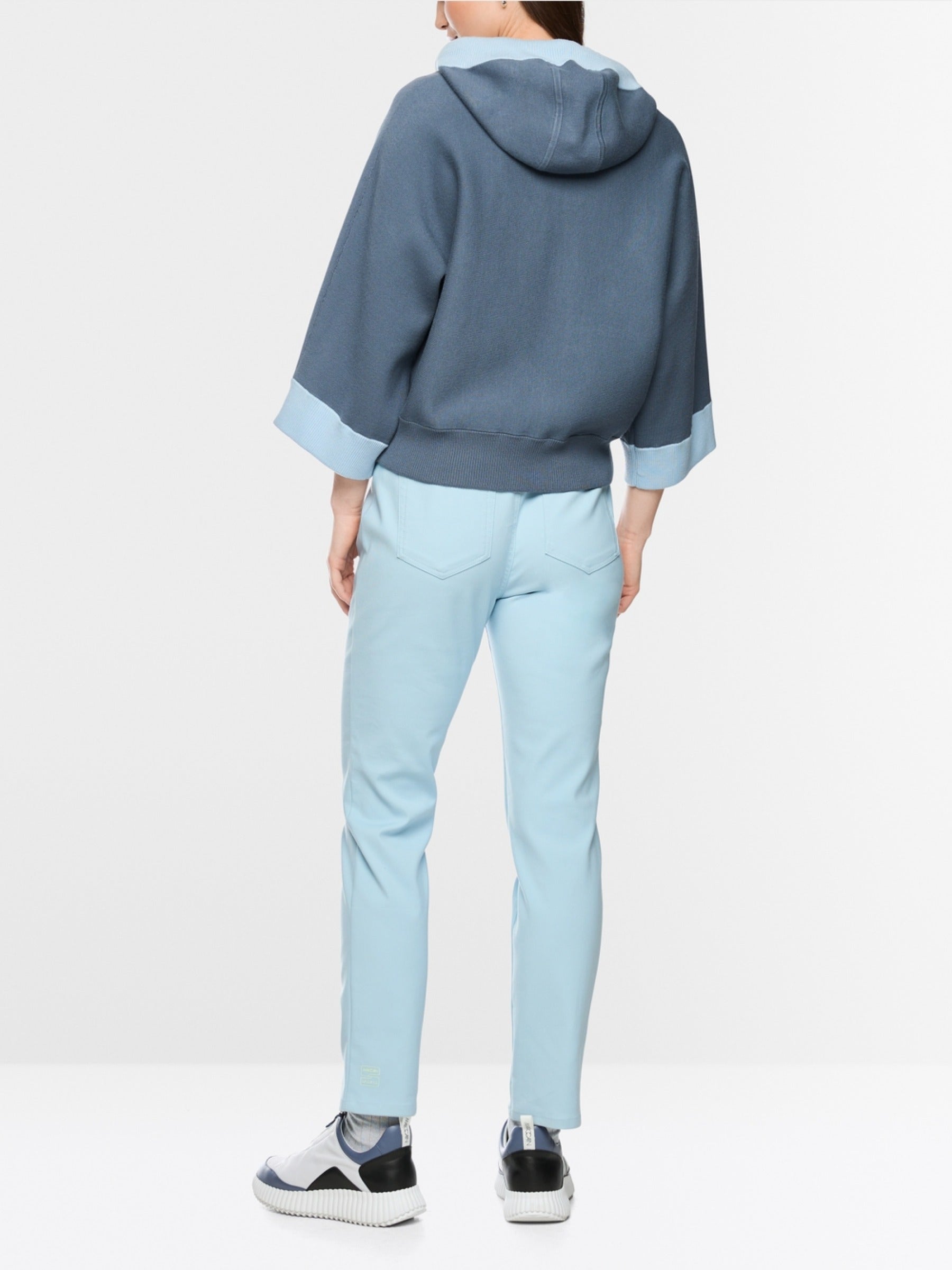 Sweatjacke mit breiten Bändern