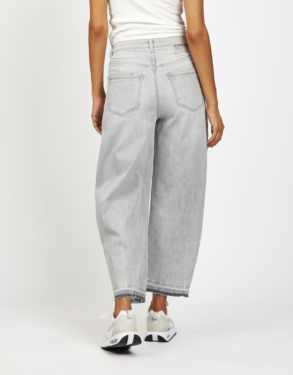 Gang O-Shape Light Grey Wash