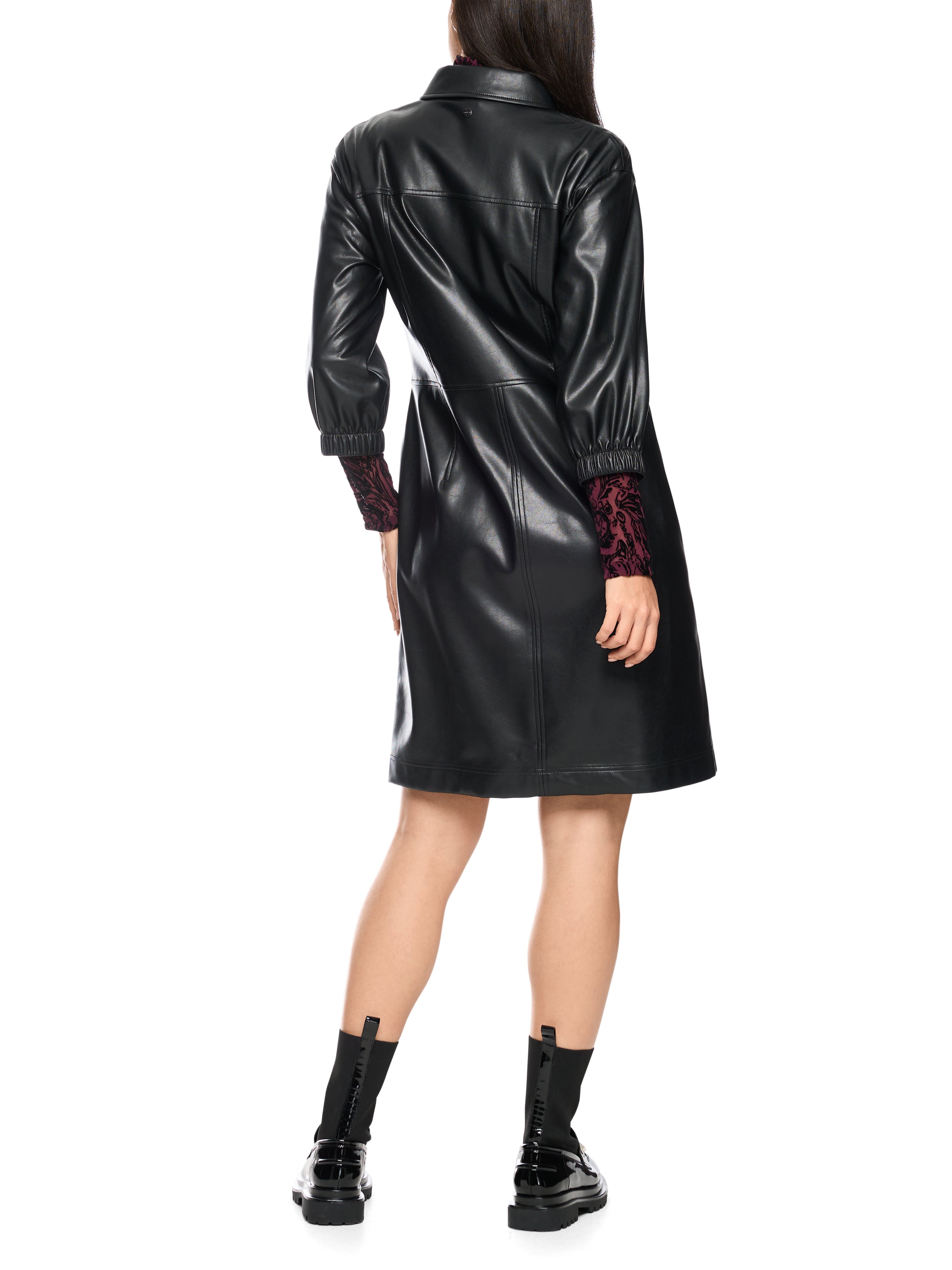 Midikleid in edler Lederoptik