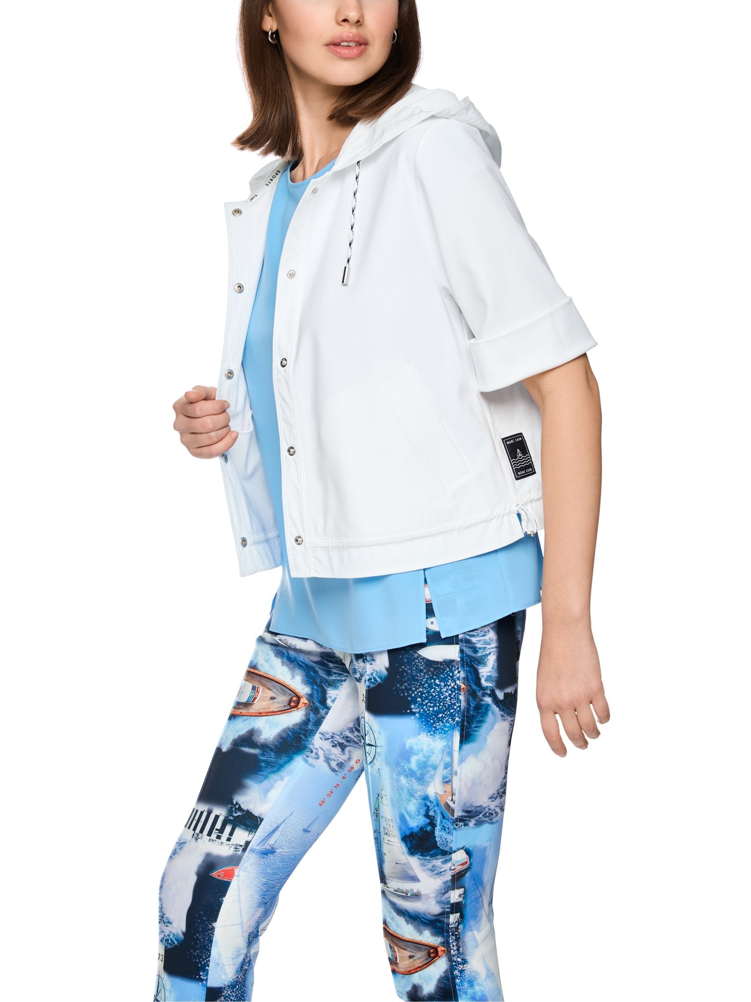 Jacke mit Kapuze und  3/4 Arm
