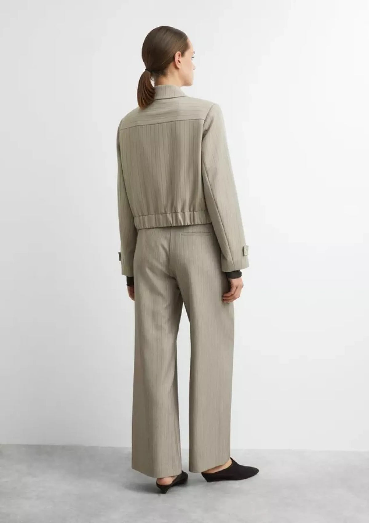 Wide-Leg-Hose mit Faltendetail und Gürtel