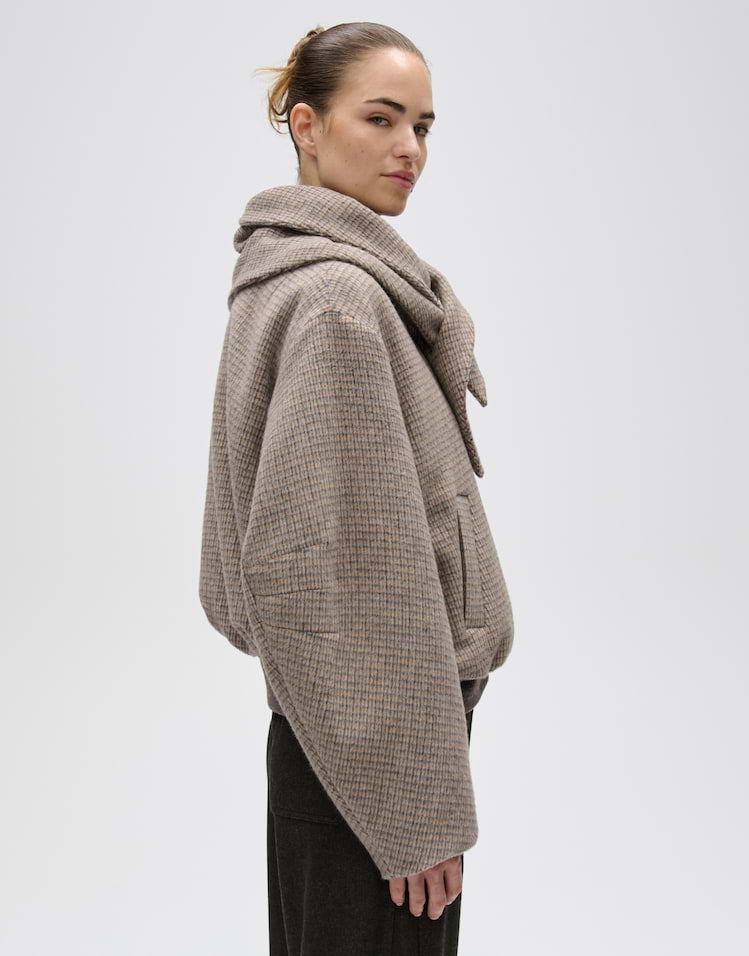 Kurzjacke Hessina mit abnehmbarem Schal