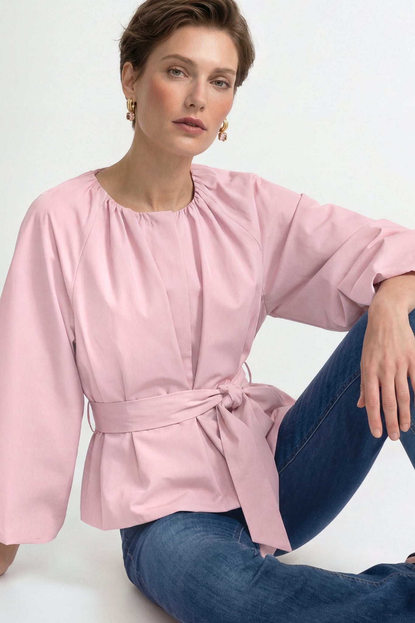 Bluse mit Bindegürtel